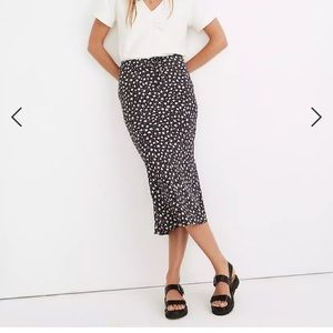 Madewell drawstring midi slip skirt in copper/rust! Picture for fit ideas!